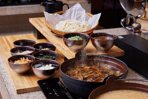 大阪の名物「肉吸い」と焼きおにぎりの出汁茶漬け