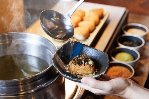 大阪の名物「肉吸い」と焼きおにぎりの出汁茶漬け